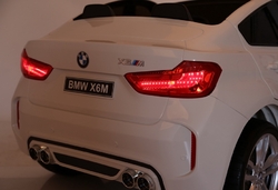 Elektrické autíčko BMW X6 M, 2 miestne, 2x 120 W motor, 12V, elektrická brzda, 2,4 GHz diaľkové ovládanie, otváracie dvere, EVA kolesá, koženkové sedadlo, 2X MOTOR, modré lakované, ORGINAL licencia