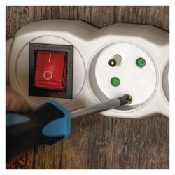 Predlžovací kábel 7 m / 3 zásuvky / s vypínačom / biely / PVC / 1,5 mm2