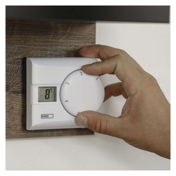 Izbový manuálny drôtový termostat P5603R