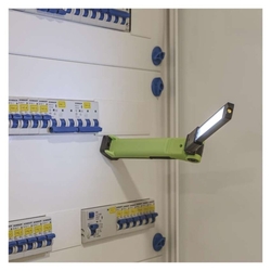 NABÍJACIE PRACOVNÉ SVIETIDLO LED COB 750LM 2000MAH