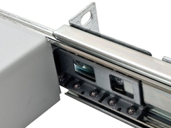 Polica Triton 19' výsuvná polička 450mm plnovýsuv, nosnost 30kg, černá