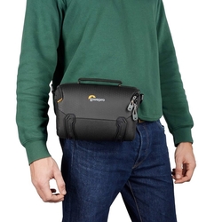 Taška Lowepro Adventura SH 140 III Black