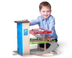 Garáž Woody s výťahom a príslušenstvom - drevo/plast