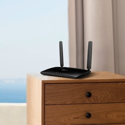Modem TP-Link TL-MR150 LTE s WiFi routerom, 3x LAN, 1x WAN, 1x slot SIM, 2,4 GHz, poškodený obal