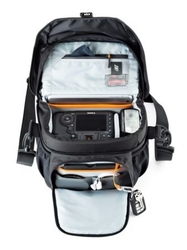 Taška Lowepro Nova 170 AW II black