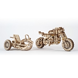 Hračka Ugears 3D drevené mechanické puzzle UGR-10 Motorka (scrambler) s vozíkom