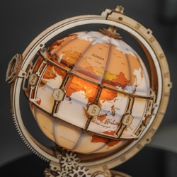 Hračka Robotime 3D drevené mechanické puzzle Svietiaci glóbus