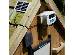 Komplet automatického otevírání a zavírání kurína CHICKEN GUARD PRO 25x30 SOLAR KIT