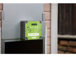 Komplet automatického otvárania a zatvárania kurína KERBL 70590 EASY PROTECT 30x33 R