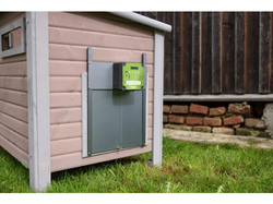 Komplet automatického otvárania a zatvárania kurína KERBL 70590 EASY PROTECT 30x33 R