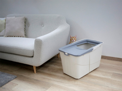 Mačacia toaleta s naberačkou KERBL 80990 BUXO, 56x39x38, 5cm, šedomodrá