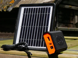 Solárna súprava na napájanie automatického otvárania a zatvárania kurína CHICKEN GUARD SOLAR POWER PACK
