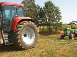 Ťažné lano s očkami KERBL 37704 4 m/40 mm/35000 kg, červené