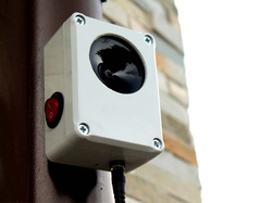 Vodotesný ultrazvukový plašič na kuny, myši a potkany DRAGON ULTRASONIC C100