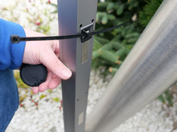 Vodotesný, ultrazvukový odpudzovač na kuny, myši a potkany VIANO OD-13 - napájanie cez 12V adaptér v balení