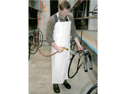 Zástera na dojenie a umývanie KERBL 15148 PROFI APRON, 120x80cm, biela