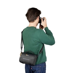 Taška Lowepro Adventura SH 160 III Black