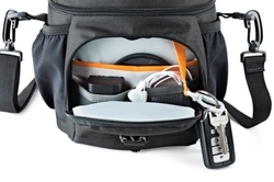Taška Lowepro Nova 140 AW II black