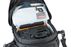 Taška Lowepro Nova 140 AW II black