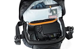 Taška Lowepro Nova 140 AW II black