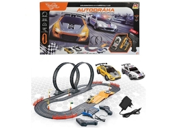 Hračka MaDe Autodráha 560 cm (136x60x38) s dvoma autami, s EU adaptérom